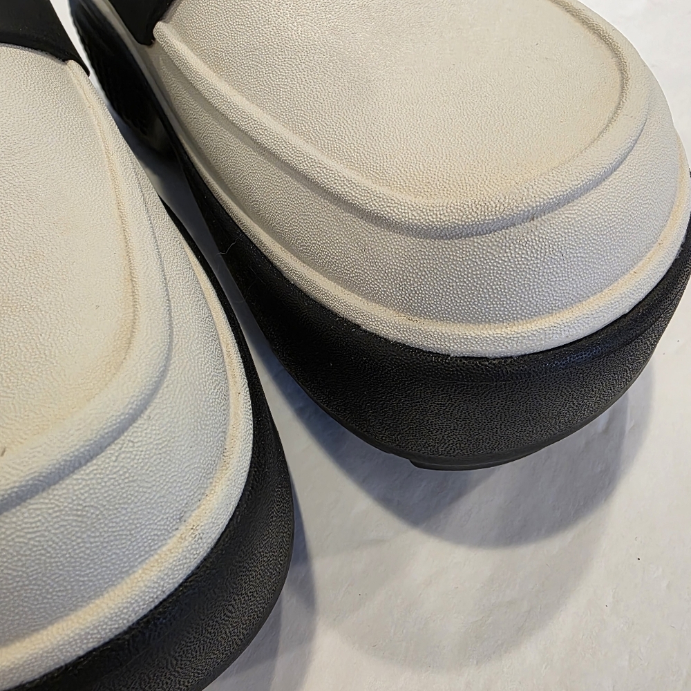 Crocs Stomp Loafers in the 'Linen Black' Women's Size 7 (Mens 5) Penny Loafer - Picture 6 of 17